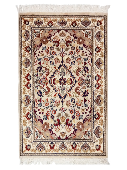 Double Knot - 3x2 ft