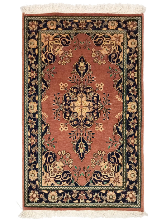 Double Knot - 3x2 ft
