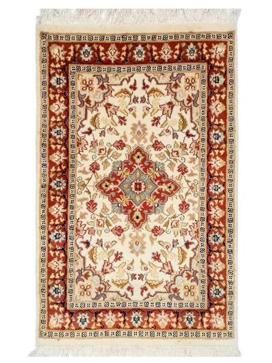 Double Knot - 3x2 ft