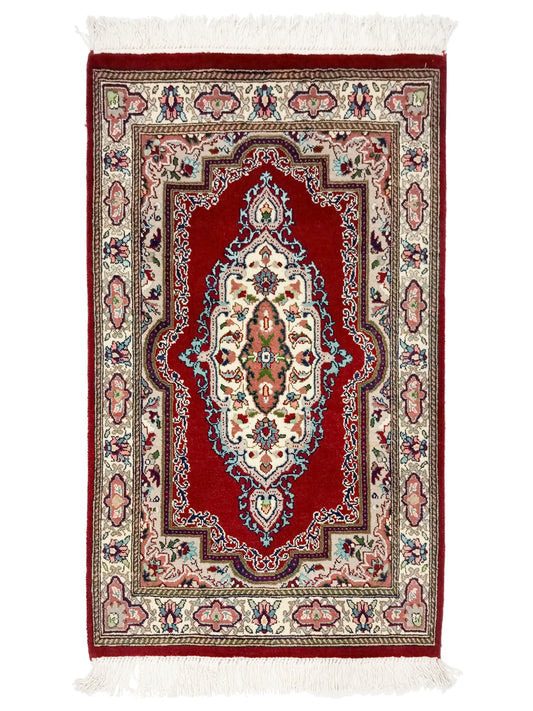 Double Knot - 3x2 ft