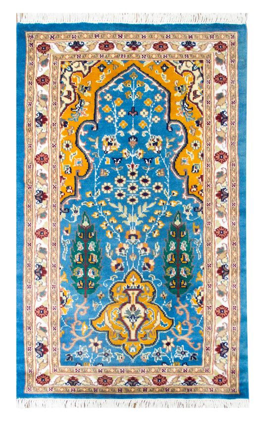 Prayer Rugs – Kaku Carpets