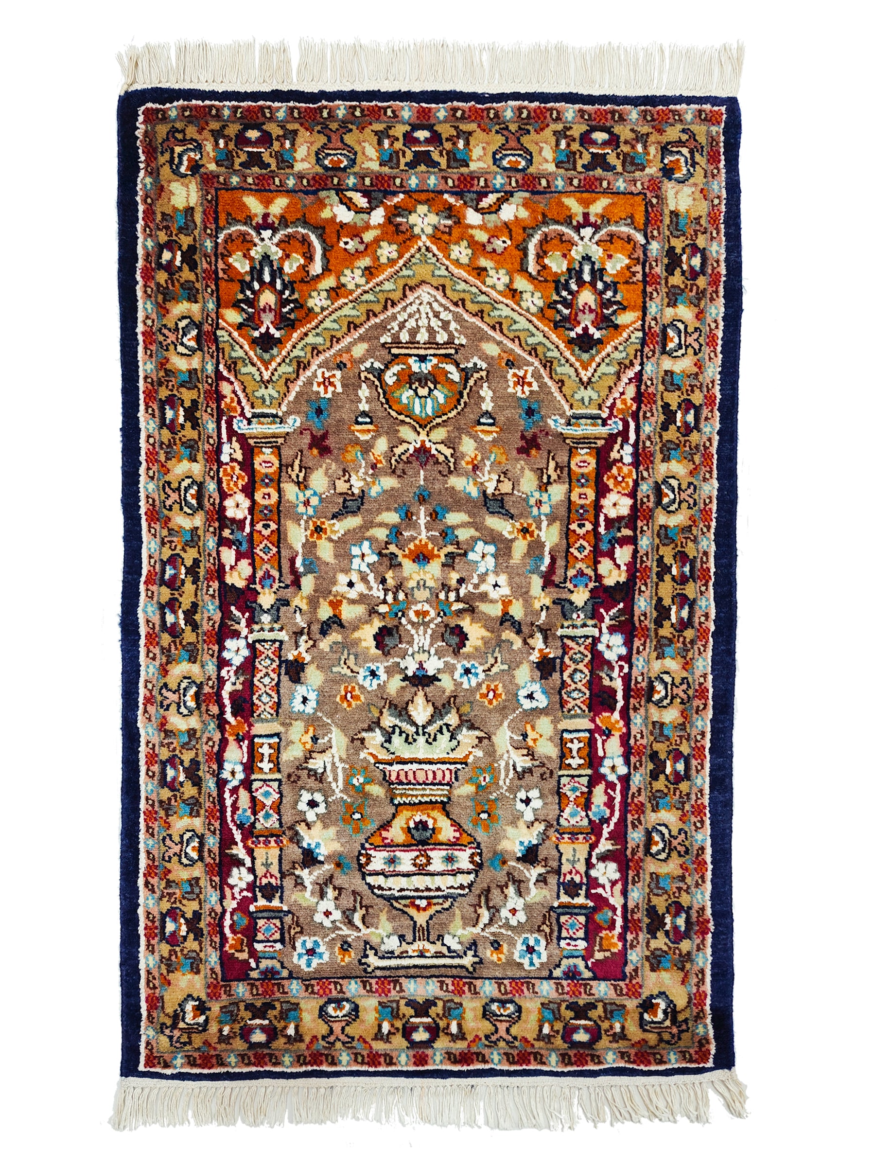 Handmade Prayer Rug – Kaku Carpets